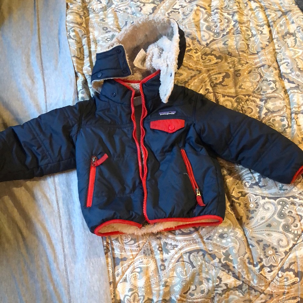Patagonia winter fleece boys jacket, super warm with hood, size 2T